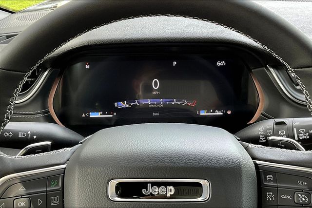 2025 Jeep Grand Cherokee Altitude photo 19