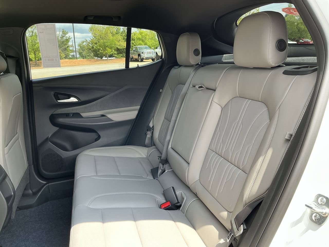 2025 Buick Envista Avenir photo 19
