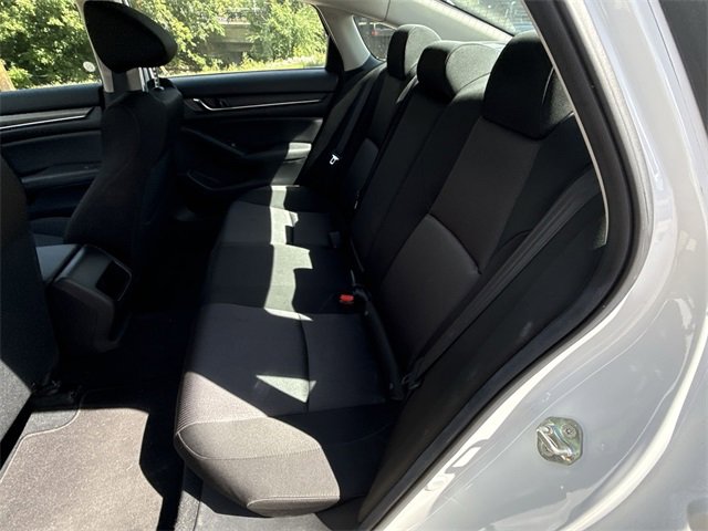 2019 Honda Accord LX photo 14