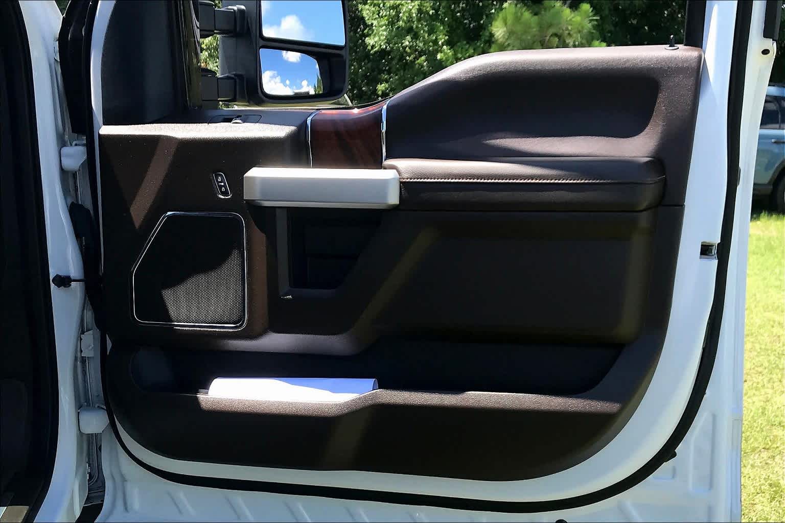 2022 Ford F-450 King Ranch photo 19