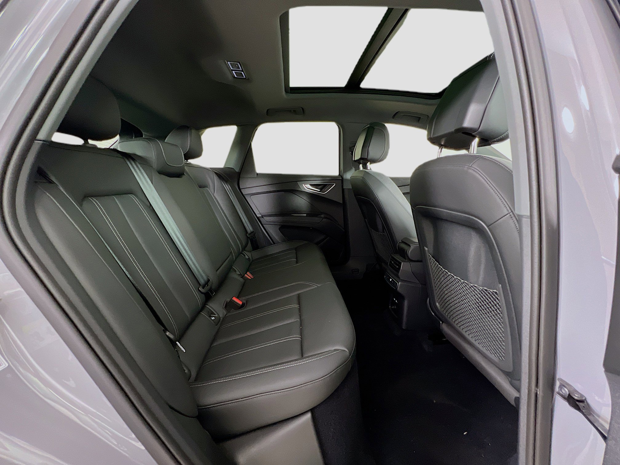 2024 Audi Q4 E-tron Premium Plus photo 27