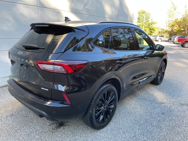 2023 Ford Escape ST-Line Elite photo 3