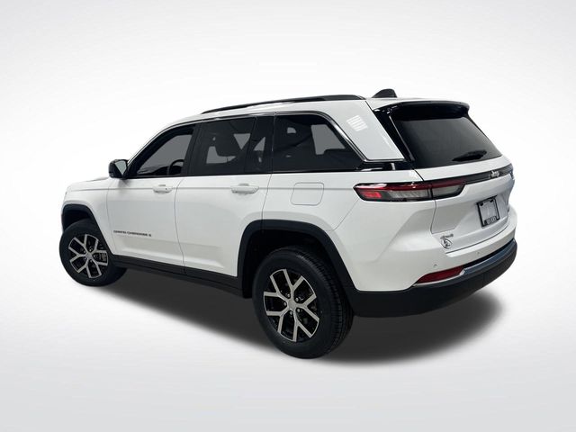 2024 Jeep Grand Cherokee Limited photo 2