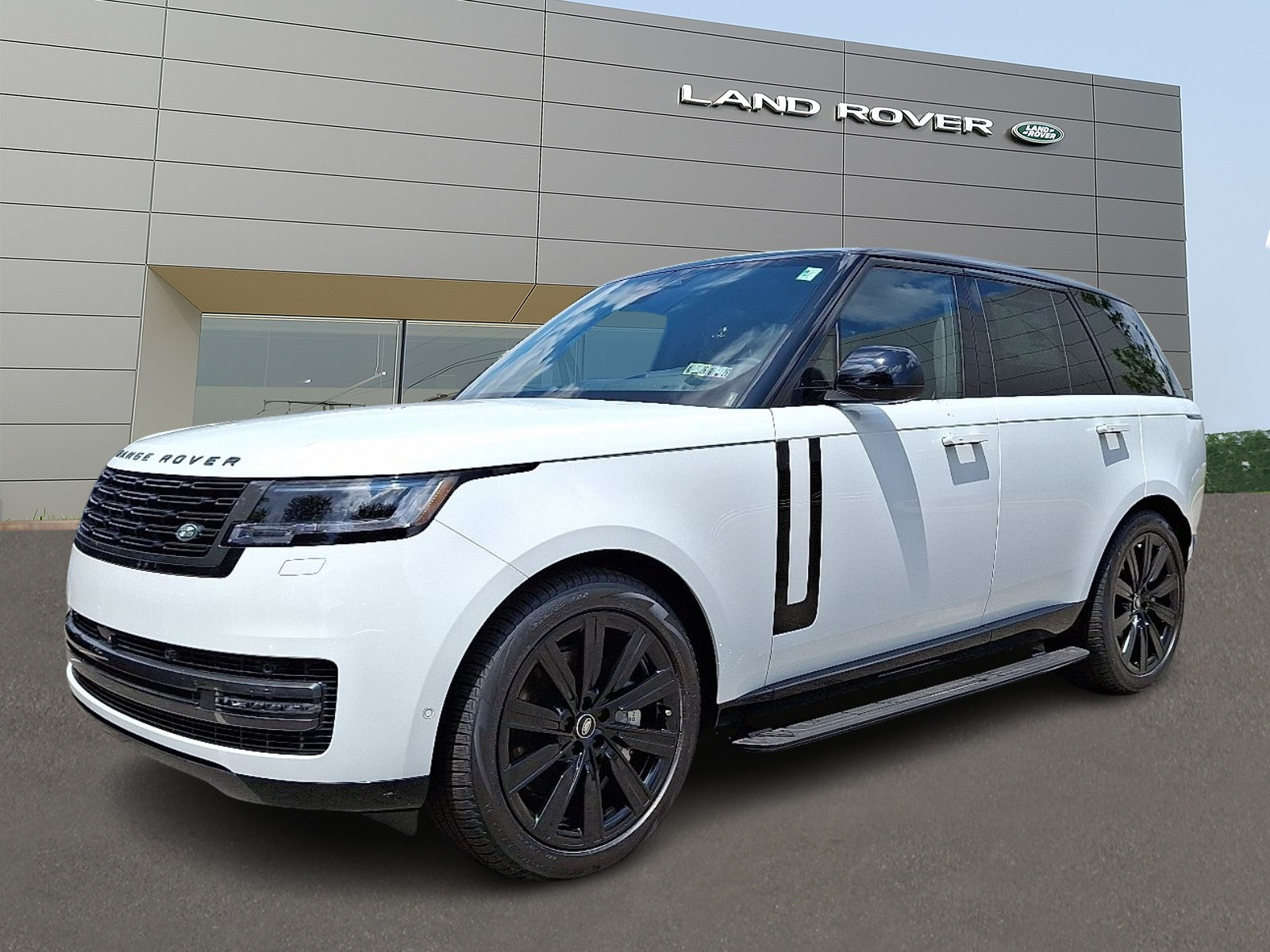 2025 Land Rover Range Rover SE's photo