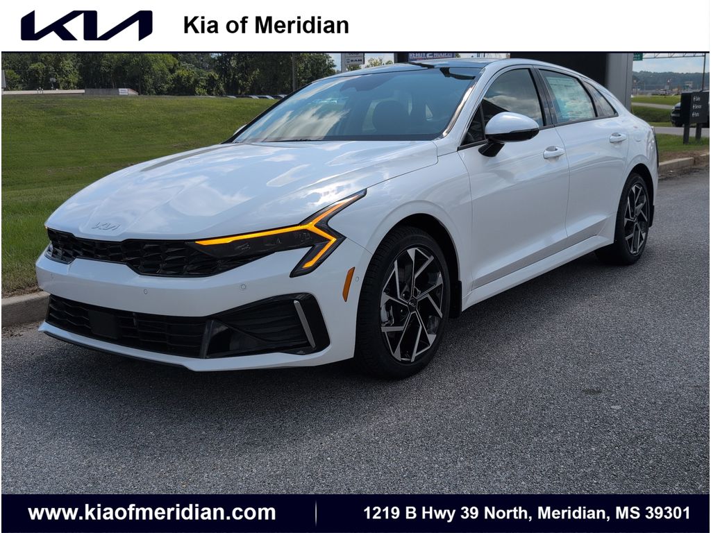 2025 Kia K5 EX's photo