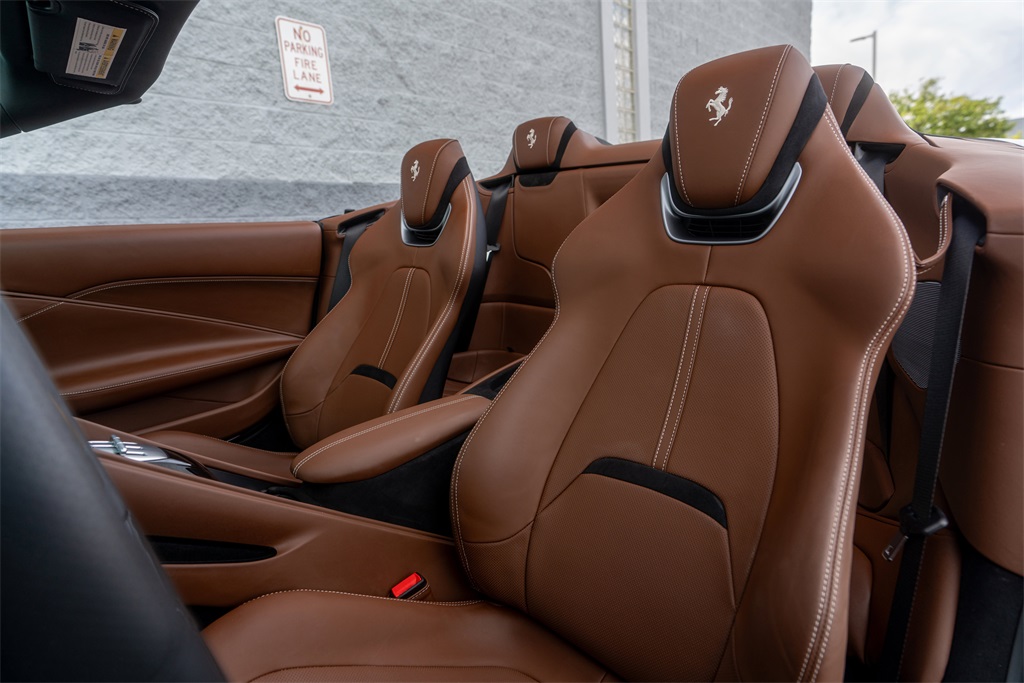 2024 Ferrari Roma Spider photo 22