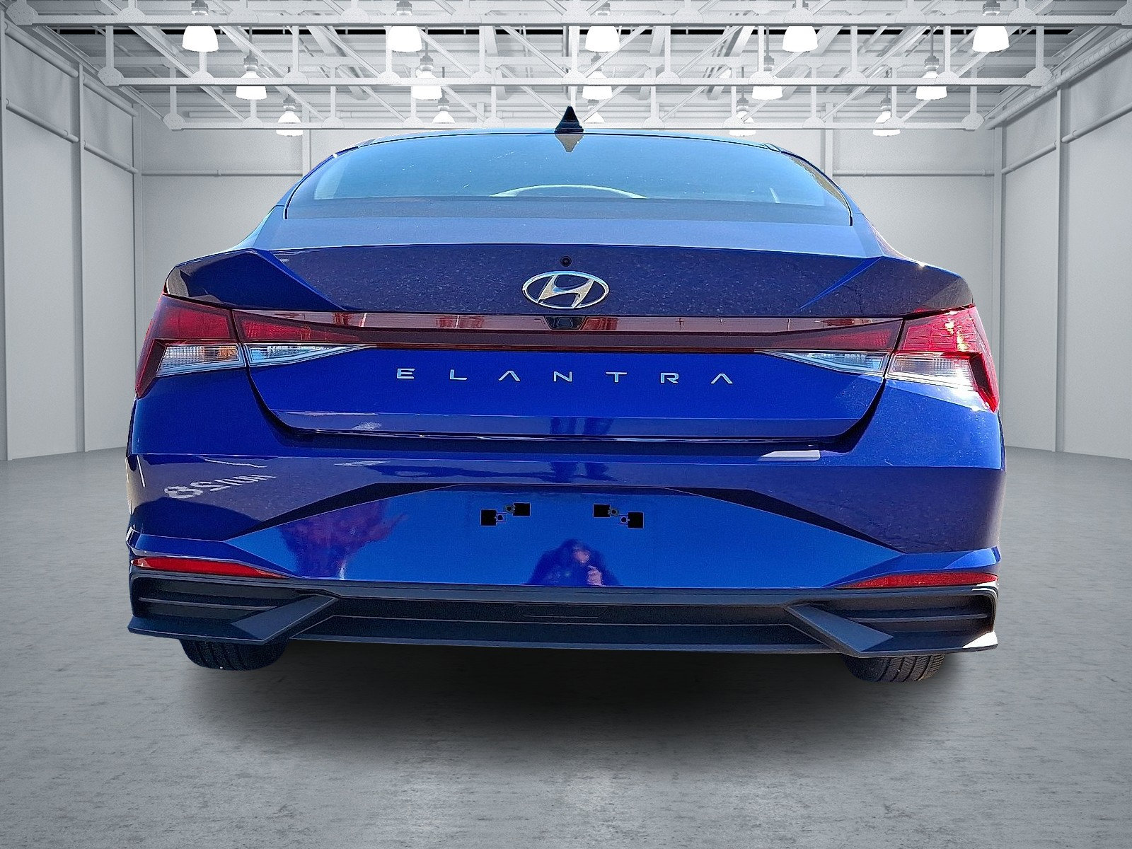 2023 Hyundai Elantra SEL photo 3