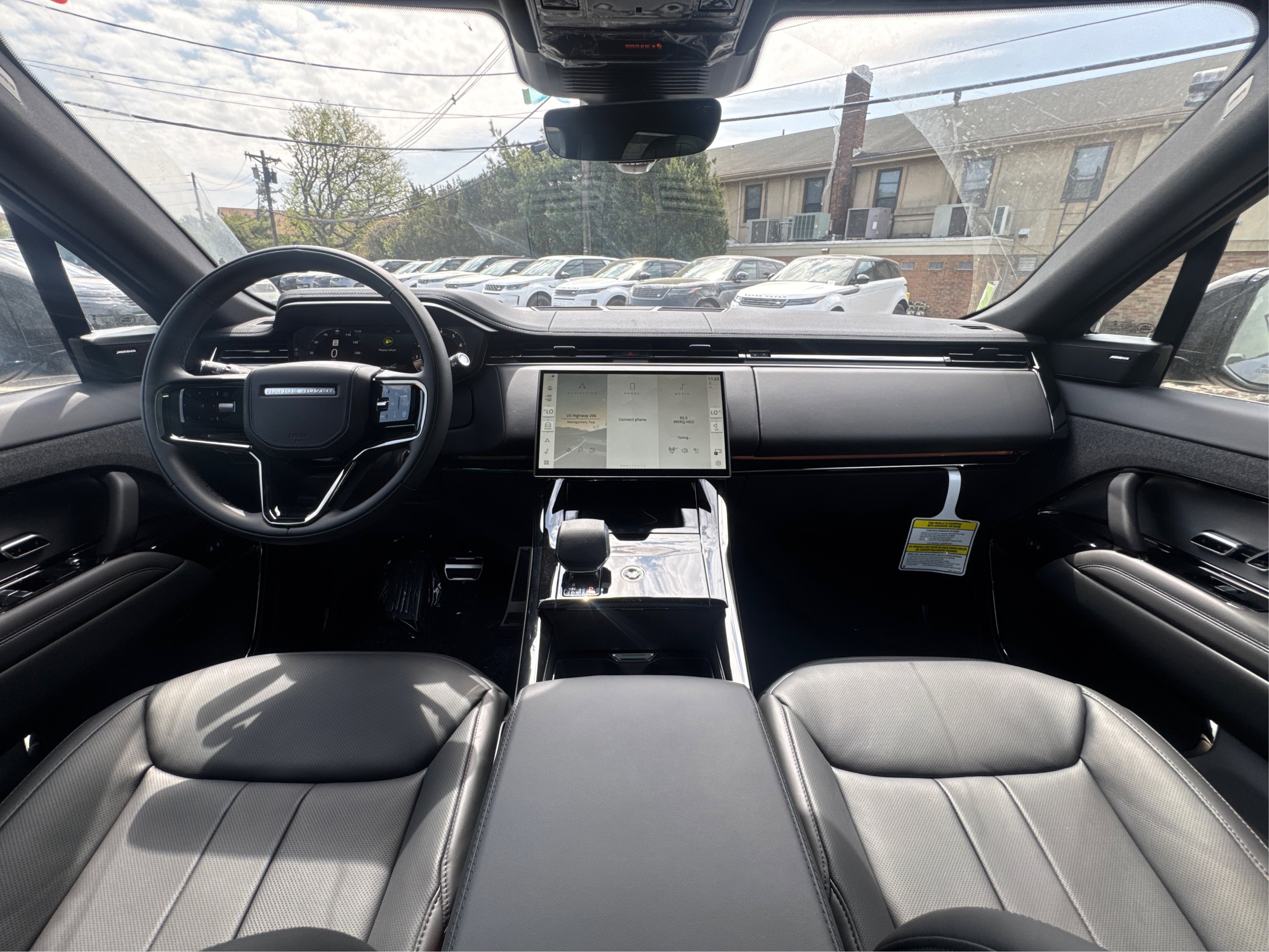 2025 Land Rover Range Rover Sport SE photo 13
