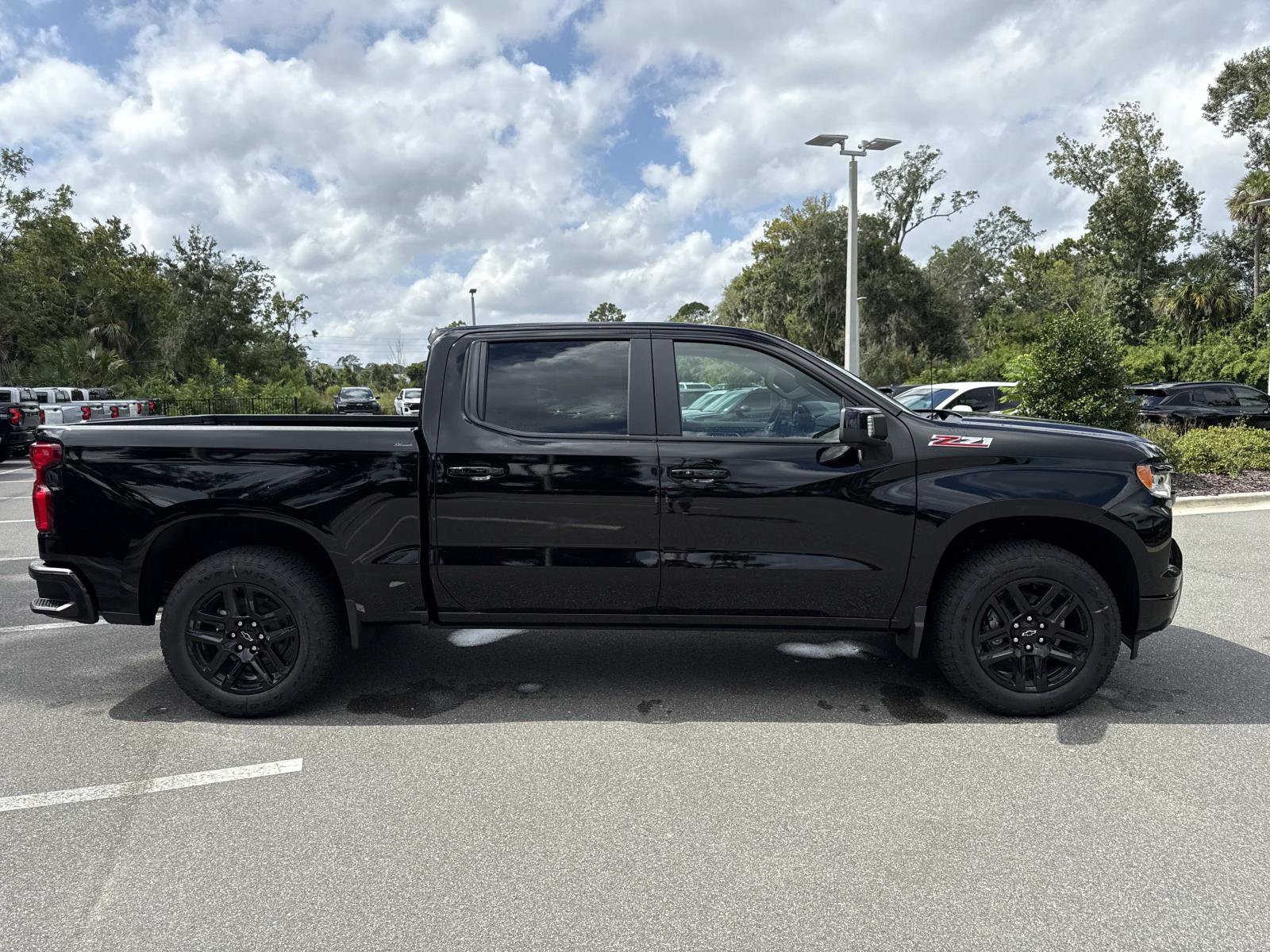 2026 Chevrolet Silverado 1500 RST photo 2