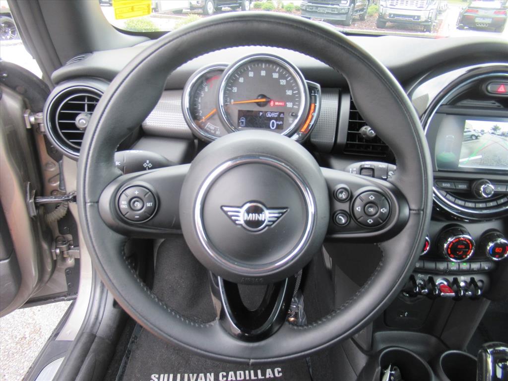 2020 Mini Cooper 2 Door Hardtop Oxford Edition photo 11