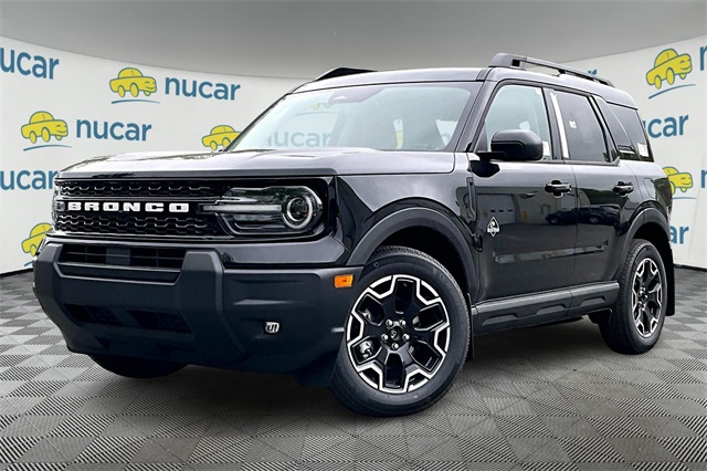 2025 Ford Bronco Sport Outer Banks photo 2