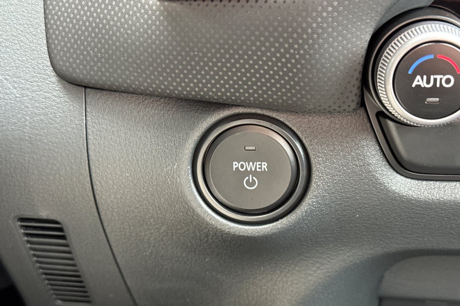 2025 Mazda CX-50 Preferred photo 18