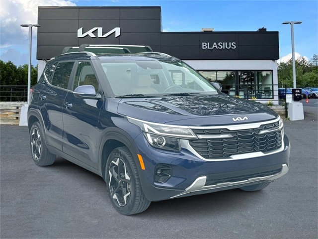 2024 Kia Seltos EX photo 2