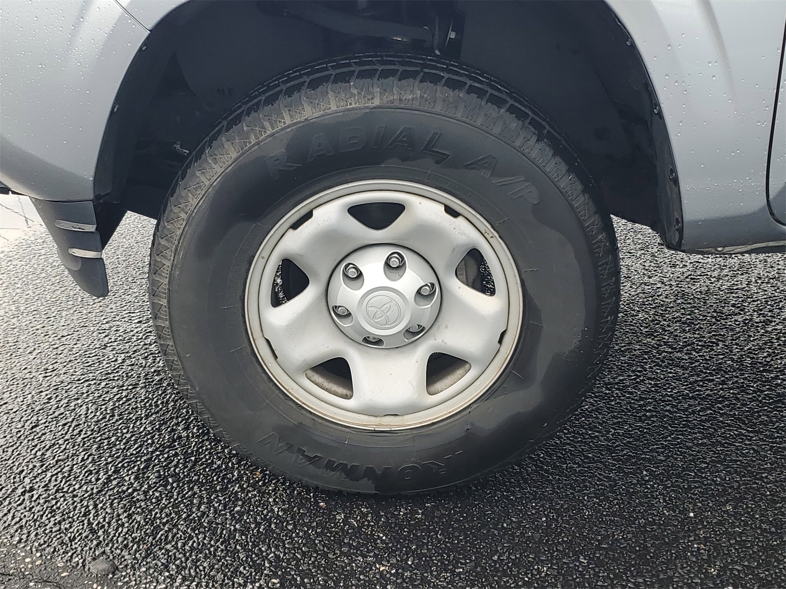 2022 Toyota Tacoma SR5 photo 28