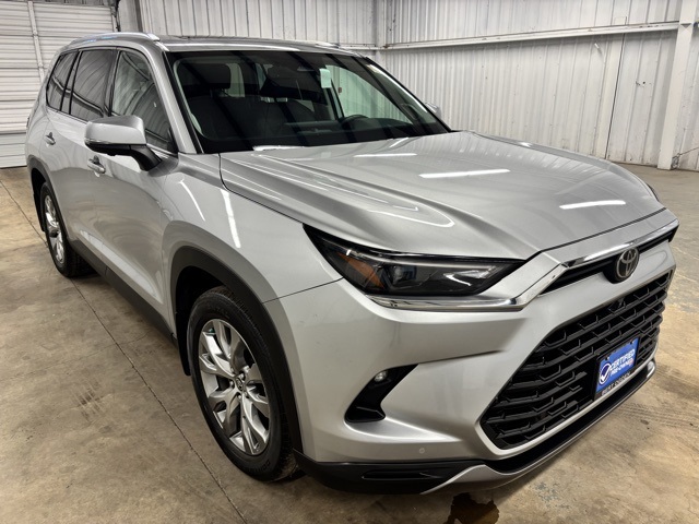 2024 Toyota Grand Highlander Limited's photo