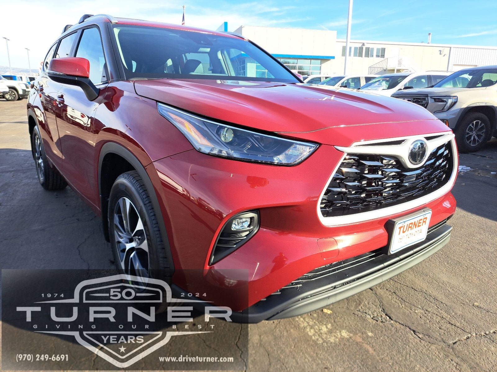 2026 Toyota Highlander XLE's photo