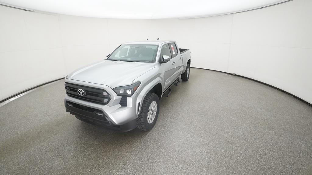 2025 Toyota Tacoma SR5 photo 5