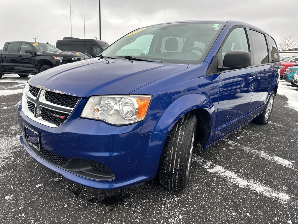 Used 2018 Dodge Grand Caravan SE with VIN 2C4RDGBG4JR296436 for sale in Oswego, NY