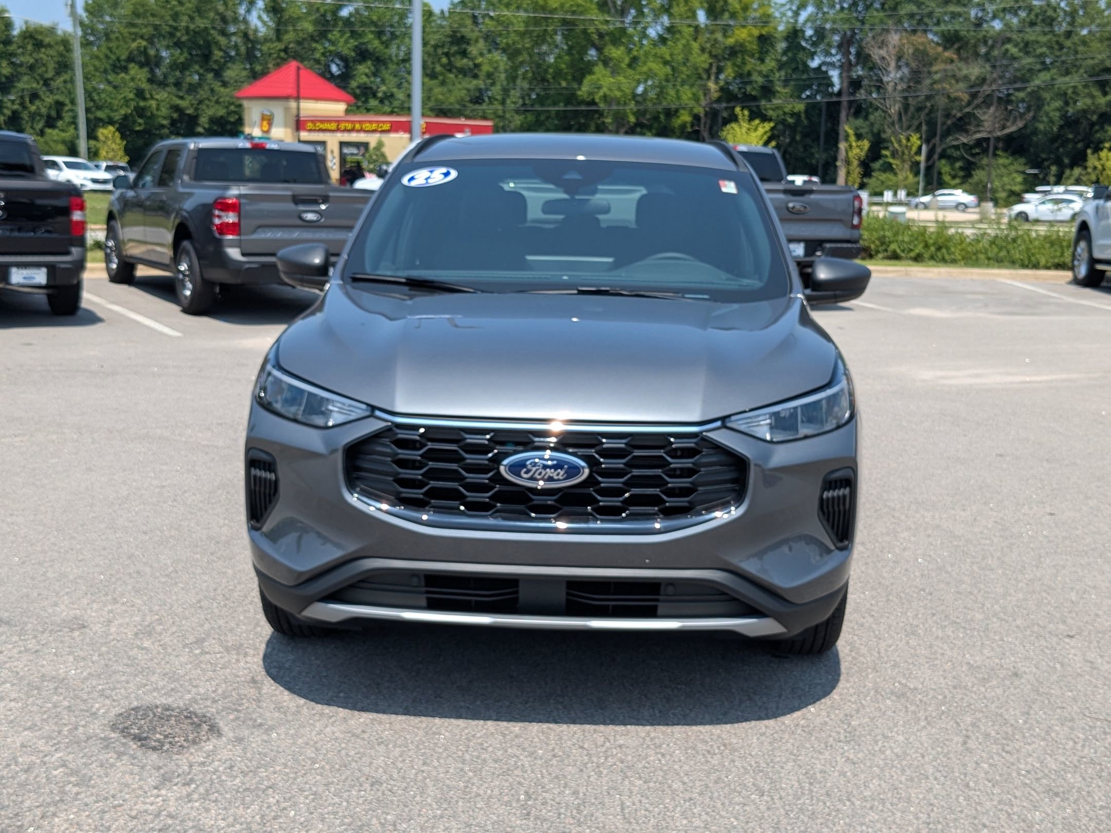 2025 Ford Escape ST-Line photo 3
