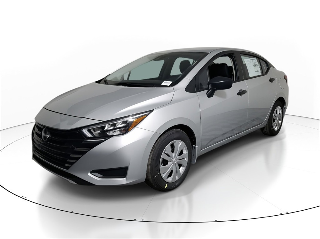 2025 Nissan Versa 1.6 S photo 3