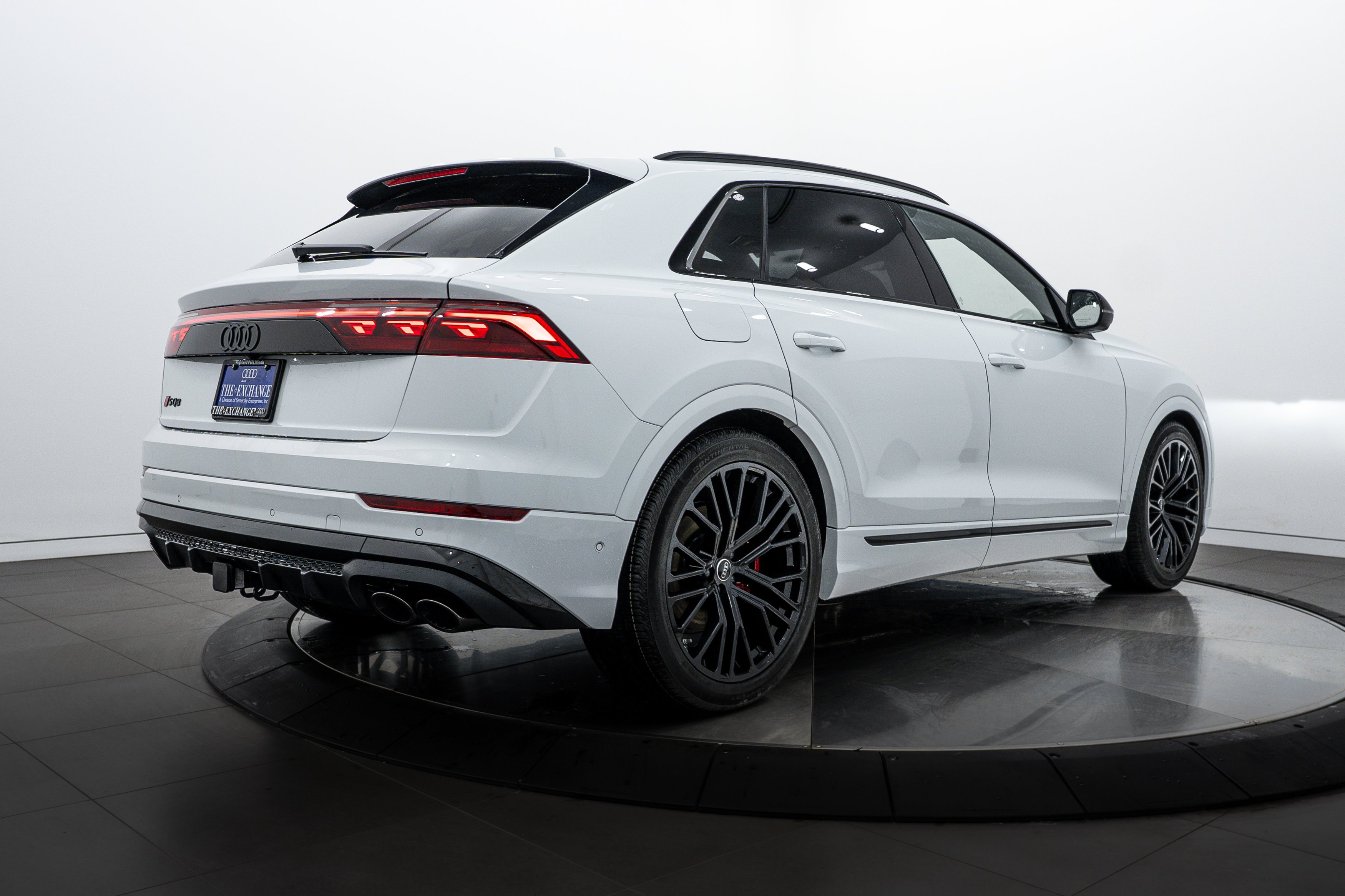 2026 Audi SQ8 Prestige photo 4