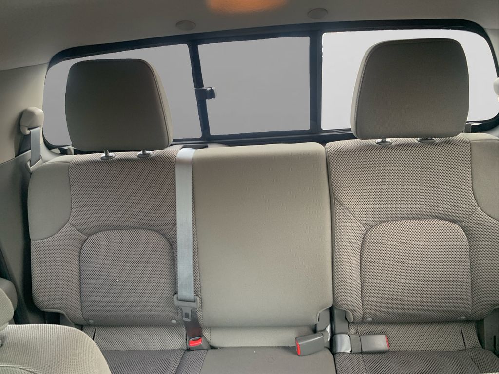2020 Nissan Frontier SV photo 16