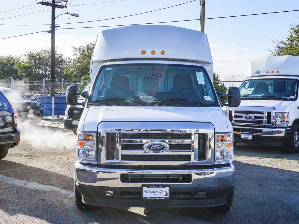 2025 Ford E-350 Base photo 2