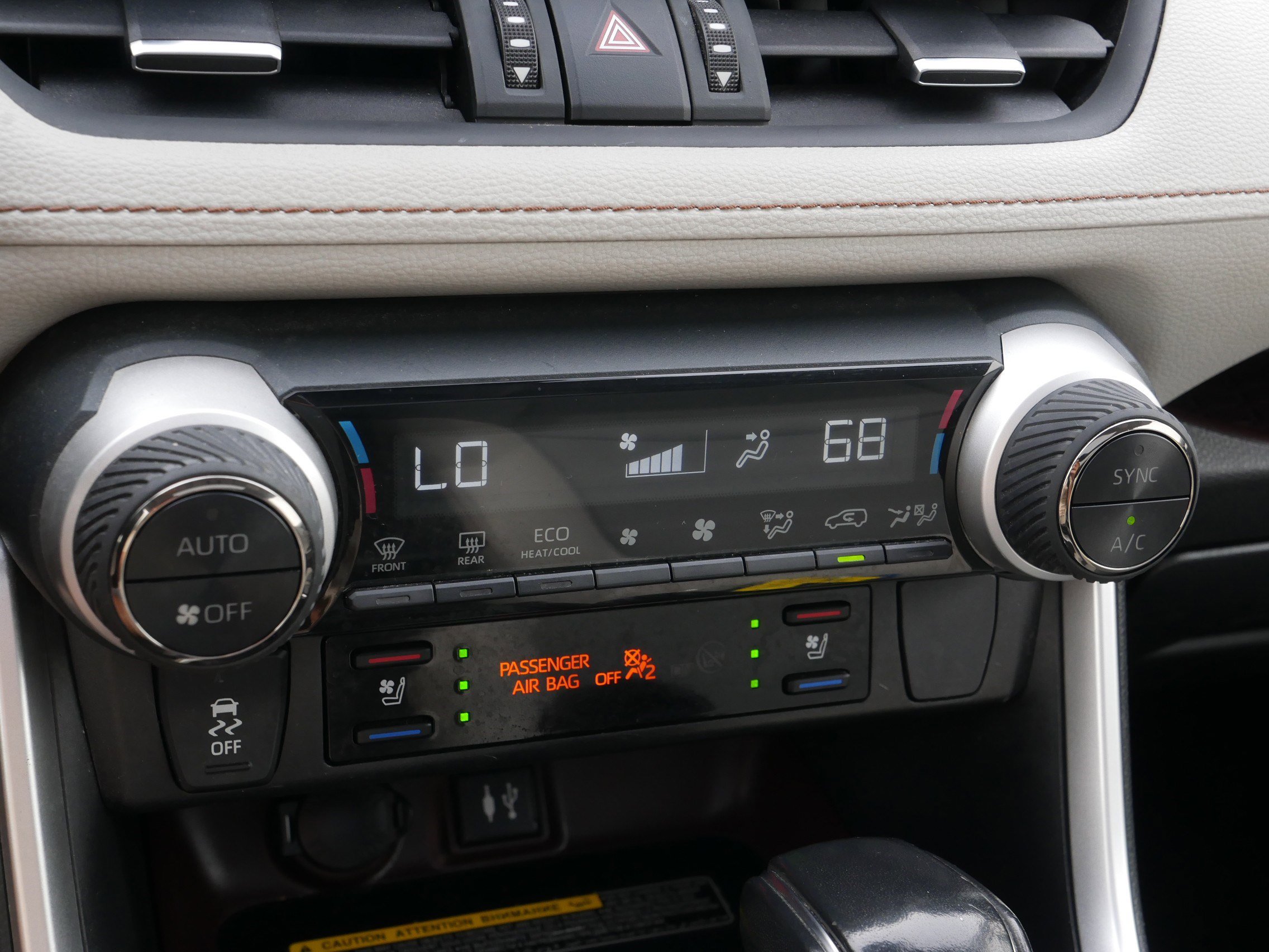 2019 Toyota RAV4 Hybrid Limited photo 20