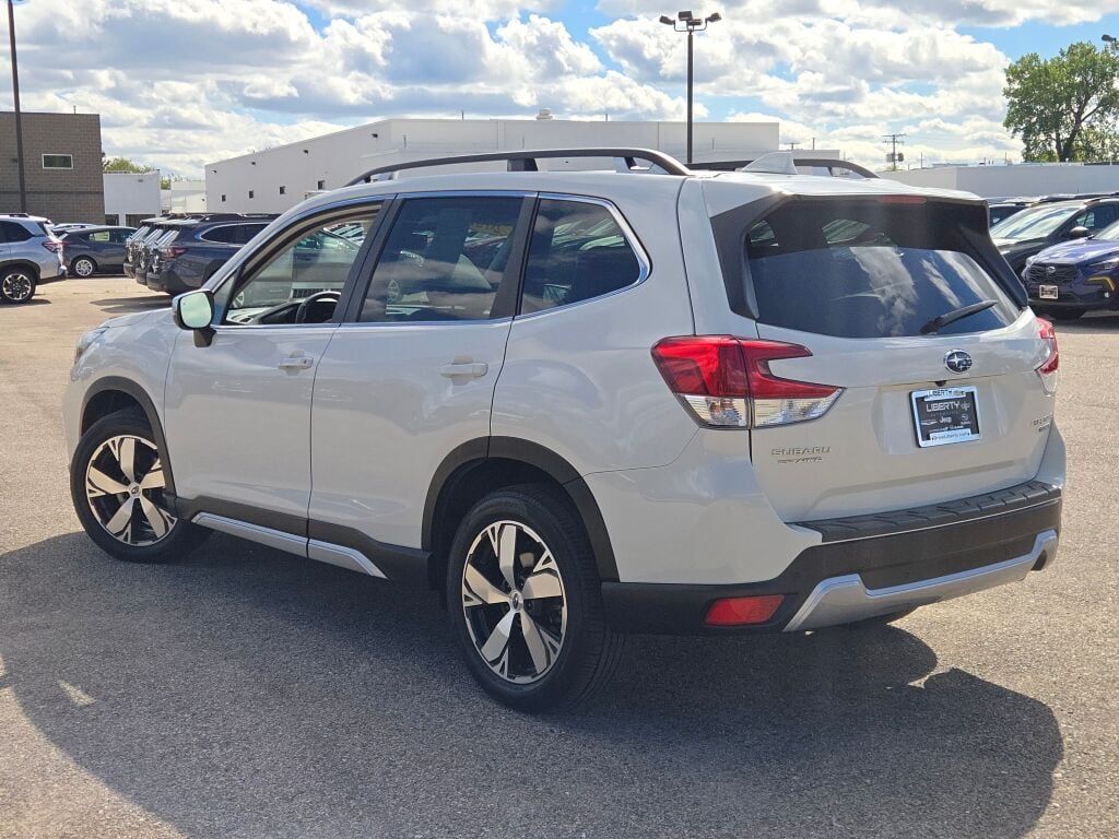 2021 Subaru Forester Touring photo 11