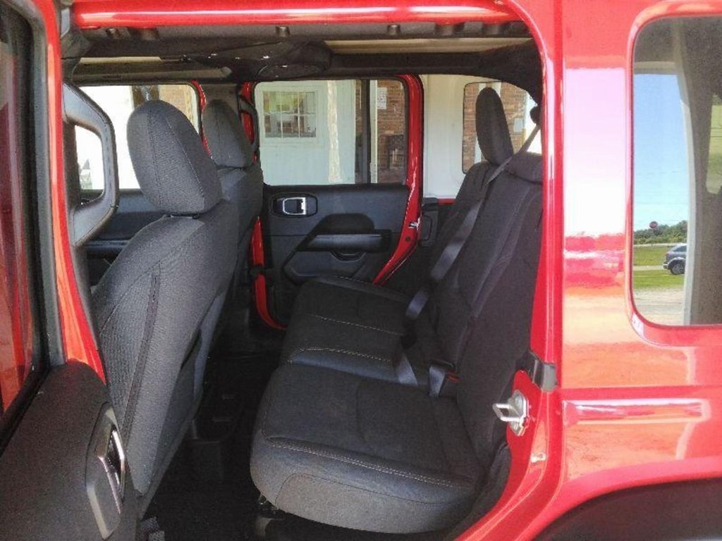 2024 Jeep Wrangler Sahara 4xe photo 2