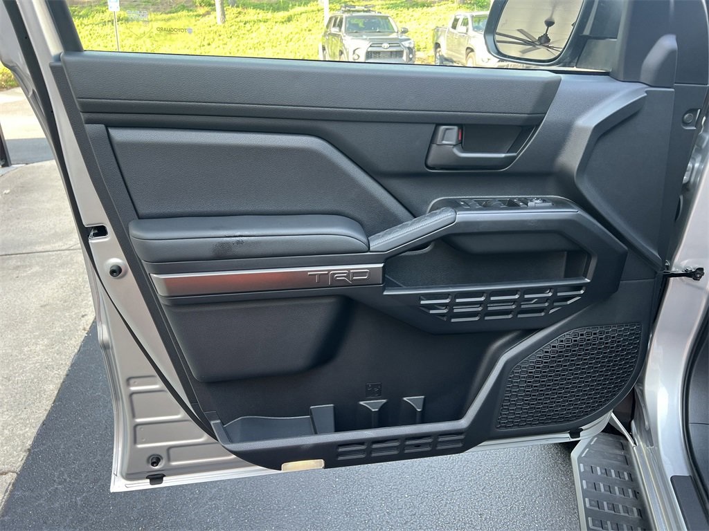 2025 Toyota 4Runner photo 10