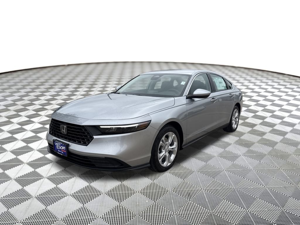 2025 Honda Accord LX's photo