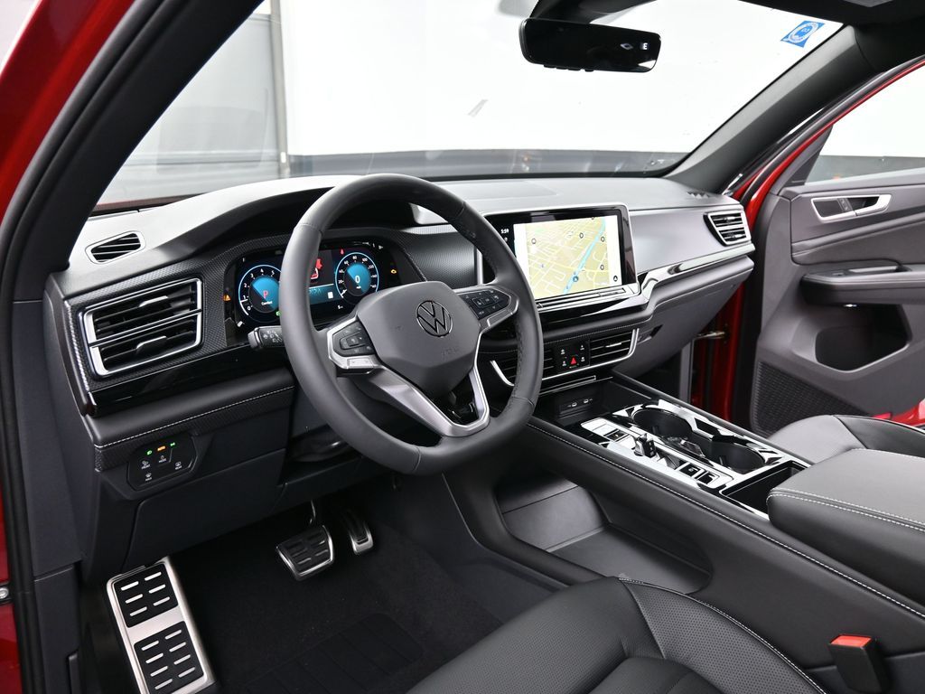 2025 Volkswagen Atlas Cross Sport SEL R-Line photo 36