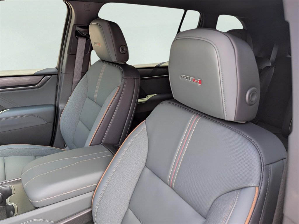 2026 Gmc Acadia AT4 photo 7