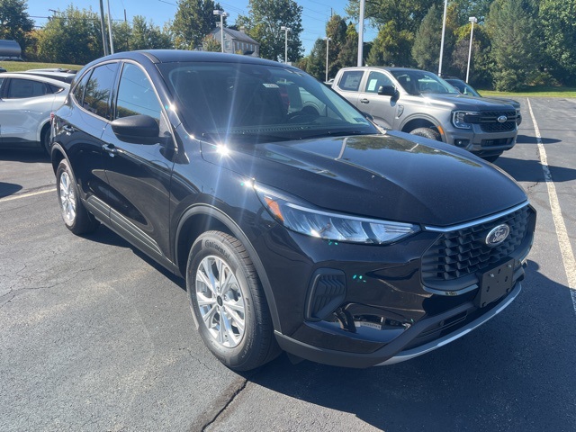 2025 Ford Escape Active photo 3
