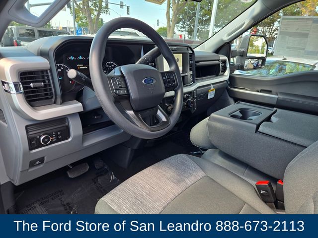 2026 Ford F-250 photo 2