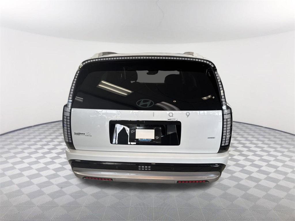 2026 Hyundai Ioniq SEL photo 4