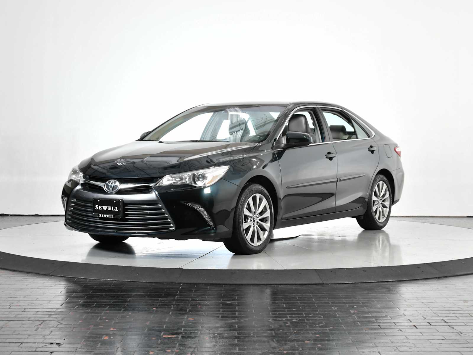 2016 Toyota Camry XLE