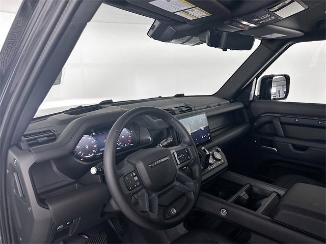 2025 Land Rover Defender 110 X-Dynamic SE photo 8