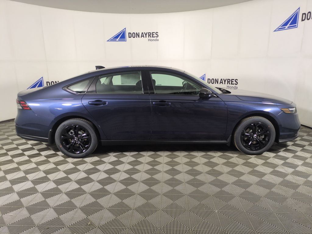 2025 Honda Accord SE photo 6