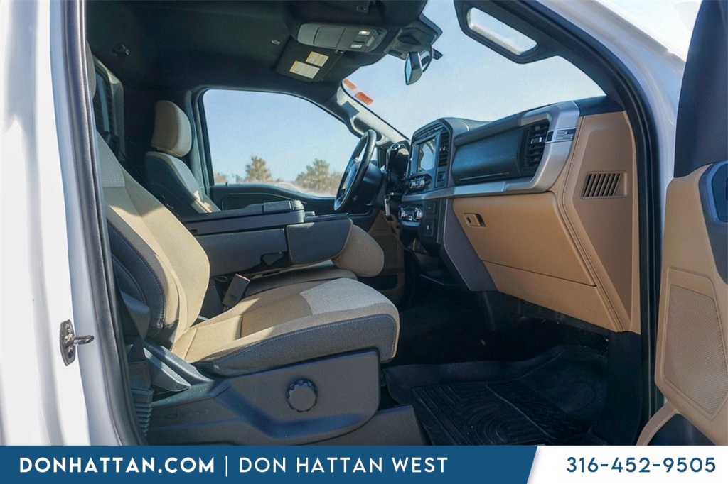 2023 Ford F-150 XLT photo 12