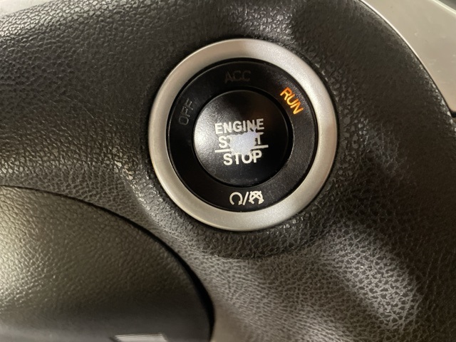 2018 Chrysler 300 Touring photo 26