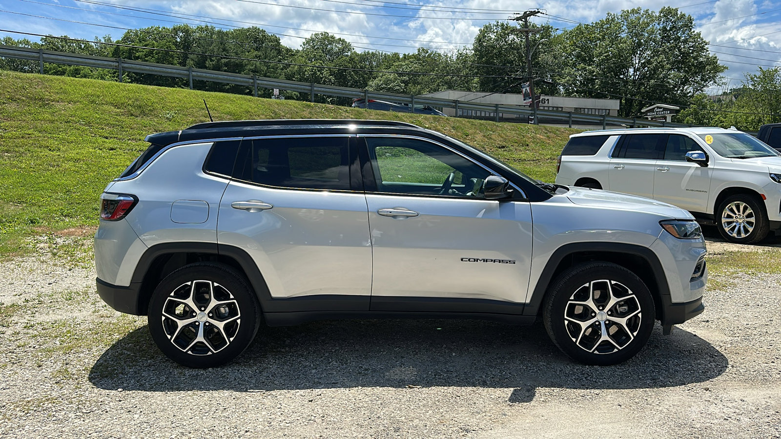 2024 Jeep Compass Limited photo 2