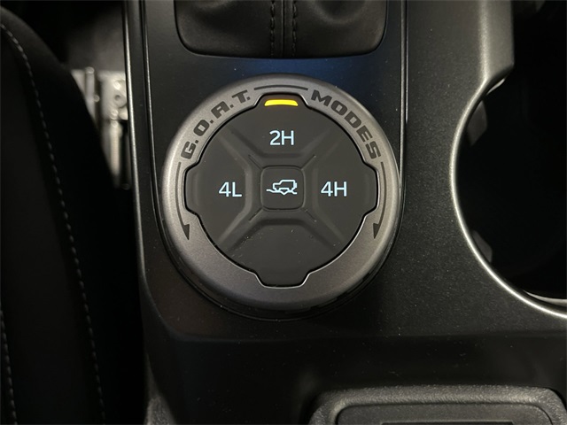 2025 Ford Bronco Outer Banks photo 32