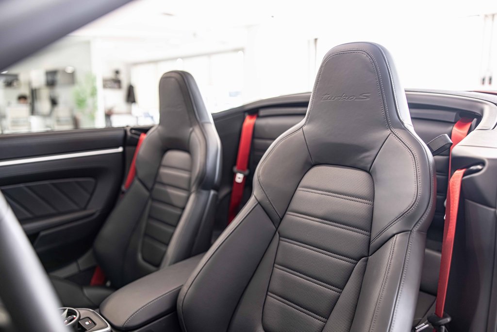 2025 PORSCHE 911 - Image 17