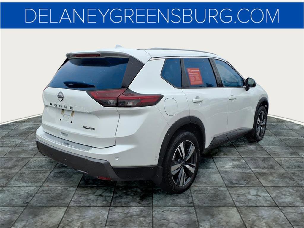 2024 Nissan Rogue SL photo 2
