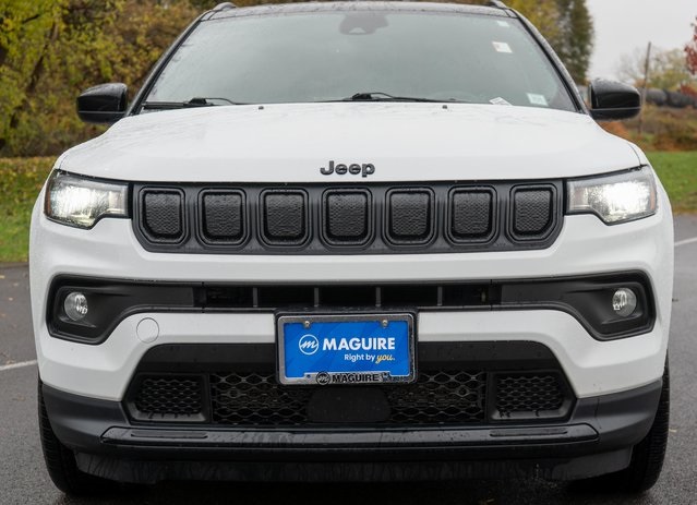 2022 Jeep Compass Altitude photo 2