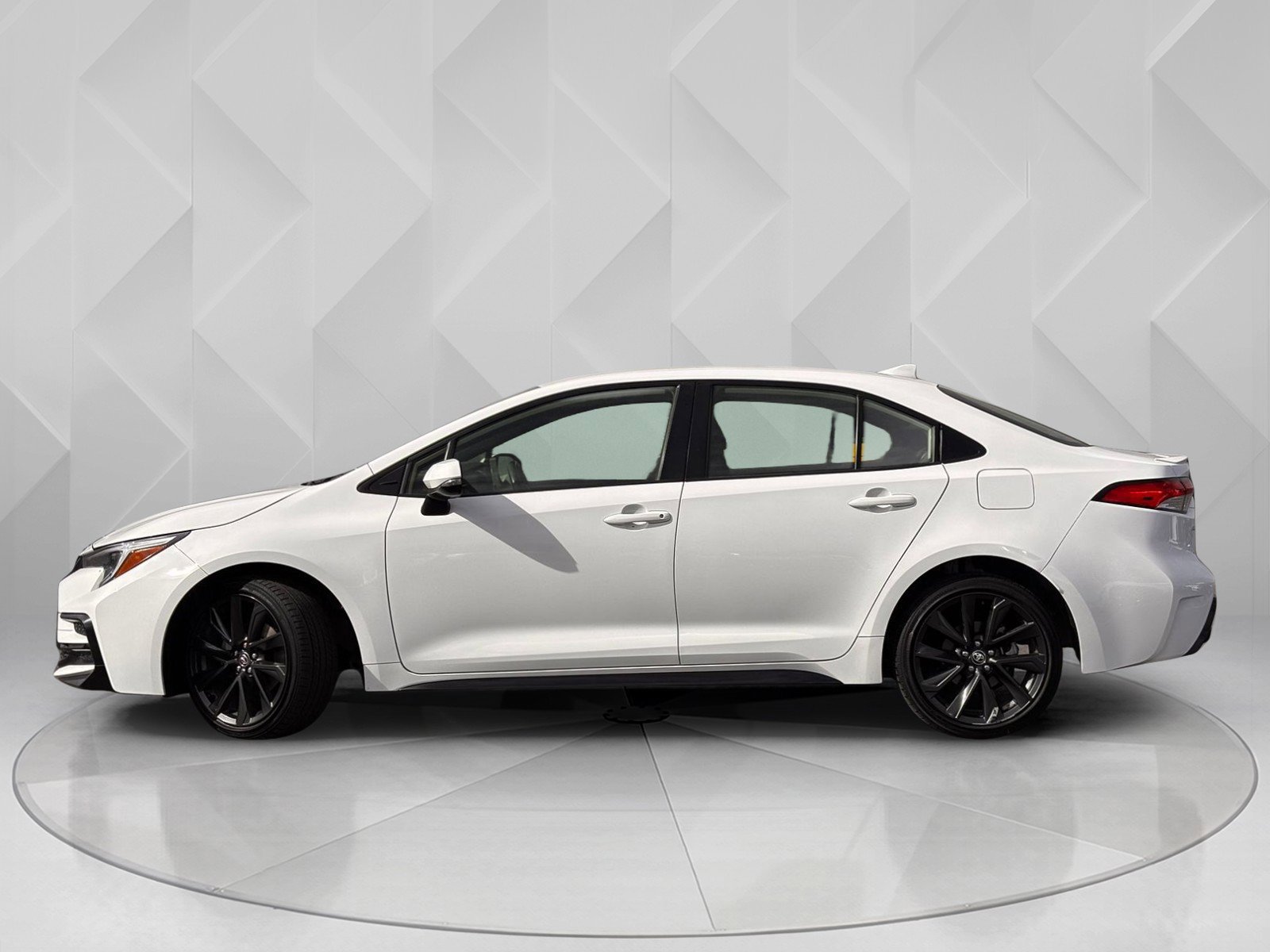 2024 Toyota Corolla SE photo 2