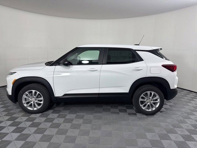 2026 Chevrolet Trailblazer LS photo 4