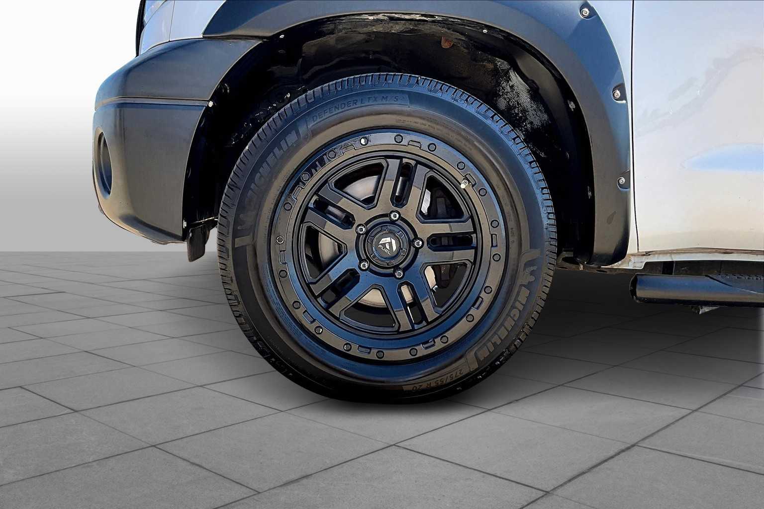 2013 Toyota Tundra Double Cab photo 9